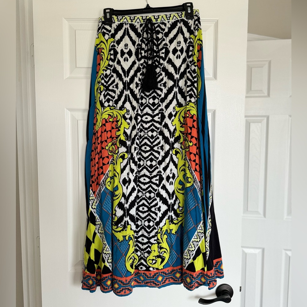 Flying tomato long skirt